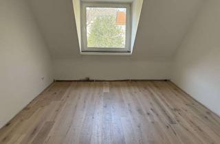 Wohnung mieten in Bunsenstraße 12, 45145 Holsterhausen, Kernsanierter Wohntraum - 2 Zimmer Dachgeschoss