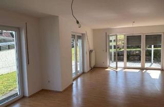 Wohnung mieten in 73447 Oberkochen, Moderne 4,5-Zimmer-Wohnung mit Terrasse, Garten & Garage in ruhiger Lage von Oberkochen