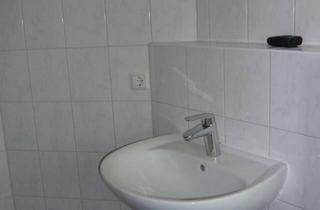 Wohnung mieten in Baderstr. 35, 39218 Schönebeck, 3-Zimmer-Wohnung, Erdgeschoss in Schönebeck (Elbe)