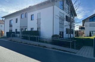 Wohnung mieten in 83607 Holzkirchen, Sonnige Erdgeschoss 2-Zimmerwohnung mit Garten