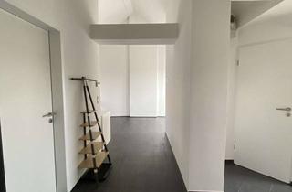 Wohnung mieten in 90459 Nürnberg, Helle 2-Zimmer Dachgeschosswohnung mit Loggia