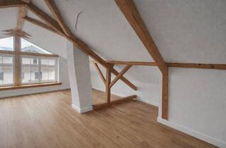 Wohnung mieten in 83569 Vogtareuth, 2-Zimmer Dachgeschoßwohnung mit Einbauküche