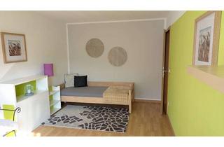 WG-Zimmer mieten in Hegelstrasse 20, 73614 Schorndorf, Möbliertes Zimmer an eine Frau in RMH zu Untervermietung. Bitte Anfragen mit kurzer Vorstellung.