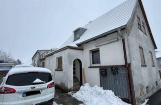 Haus kaufen in 97297 Waldbüttelbrunn, Vielseitig nutzbare Liegenschaft zu verkaufen