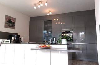 Mehrfamilienhaus kaufen in 75438 Knittlingen, Knittlingen * ansprechendes 4-Familienhaus * gebaut für Generationen * hochwertige Ausstattung tolle Architektur * Baujahr 2019