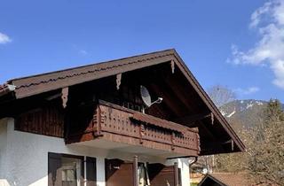 Wohnung kaufen in 83246 Unterwössen, Ruhige 2,5-Zi.-Mansarden-ETW mit 2 Bergblick-Südbalkonen, FBH, Gemeinschafts-Garten und Garage