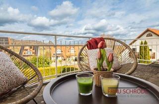 Wohnung kaufen in 78224 Singen, Singen - Charmante Dachgeschosswohnung mit Blick auf den Hohentwiel - Wohnen in ruhiger Bestlage von Singen-Nordstadt