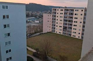 Wohnung kaufen in 72202 Nagold, Nagold - Schöne 2,5 Zimmer-Wohnung am Stadtrand von Nagold