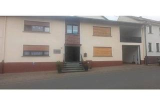 Haus kaufen in 55595 Hargesheim, Hargesheim - Großes Haus mit Einliegerwohnung