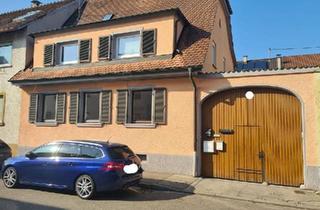 Doppelhaushälfte kaufen in 79241 Ihringen, Ihringen - Modernisiertes Doppelhaus mit 2 Einheiten