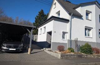 Doppelhaushälfte kaufen in 57518 Betzdorf, Betzdorf - Umfangreich modernisierte Doppelhaushälfte mit Garten und Carport