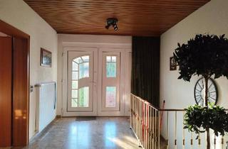 Haus kaufen in 35440 Linden, Linden - 1-2 Familienhaus in Lich, Großzügig, ruhig & mit Weitblick