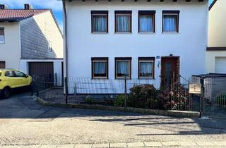 Einfamilienhaus kaufen in 84144 Geisenhausen, Geisenhausen - Renoviertes Haus EFH, ca. 130qm Wfl, 7 Zi, 2 Ebenen inkl. Garten