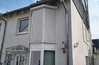 Haus kaufen in 65239 Hochheim, Hochheim am Main - Reiheneckhaus in Hochheim (Südstadt)