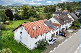 Einfamilienhaus kaufen in 78250 Tengen, Tengen / Büßlingen - Tolles 2-Fam-Haus mit großzügigem Grundstück, Doppel-Garage, Wärmepumpe und Solar! Ideale und ruhige Lage!