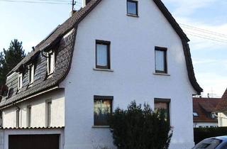 Einfamilienhaus kaufen in 73230 Kirchheim, Kirchheim unter Teck - Freistehendes Ein-Zweifamilienhaus mit Garage, Carport und Garten