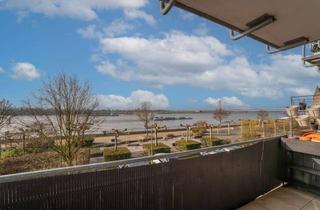 Wohnung kaufen in 46446 Emmerich, Emmerich: Helle vermietete Wohnung an der Rheinpromenade mit zwei Balkonen