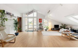 Wohnung kaufen in 72138 Kirchentellinsfurt, Moderne Dachgeschosswohnung mit Balkon, Einbauküche und Stellplatz