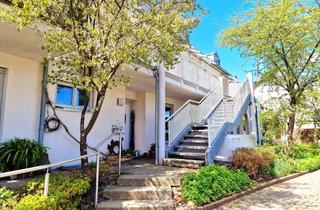 Wohnung kaufen in Wölfleweg 18, 86477 Adelsried, Wohnen wie im eigenen Haus: Charmante 3-ZKB Maisonettewohnung in Adelsried