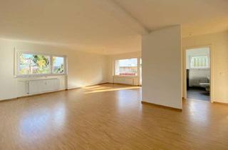 Wohnung kaufen in 79227 Schallstadt, Größer als ein Haus: Modernisierte 4 Zi.-Wohnung + vermietetes 2 Zi.-Apartment