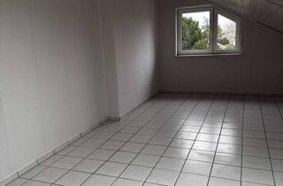 Wohnung mieten in Siegfriedstr. 10, 68623 Lampertheim, Gepflegte 4-Zimmer Wohnung im Dachgeschoß in einem 5-Familienhaus