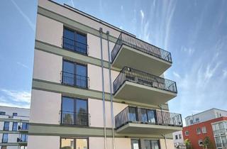 Wohnung mieten in 12557 Köpenick, Helle Dachgeschosswohnung mit umliegende Dachterrasse! Berlin Köpenick