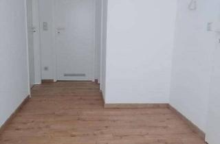 Wohnung mieten in Volksgutweg, 04769 Mügeln, Geräumige 2-Raum-Wohnung mit modernem Laminat und Balkon!