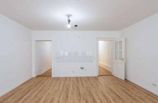 Wohnung mieten in 85049 Ingolstadt, Stilvoll leben im Altbau - 2-Zimmer im 2. OG