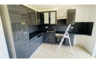 Wohnung mieten in Pöhlauer Str. 64, 08066 Zwickau, 4-Zimmer-Wohnung mit Balkon, Terrasse, Garten, Fußbodenheizung, 2 Stellplätze, Einbauküche möglich!