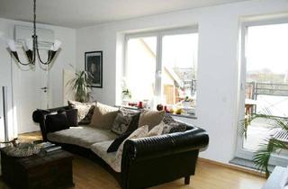 Wohnung mieten in Calmbergstraße, 86159 Antonsviertel, Reizende 4 ZKB-Wohnung mit 2 Dachterrassen/Jugendstilvilla