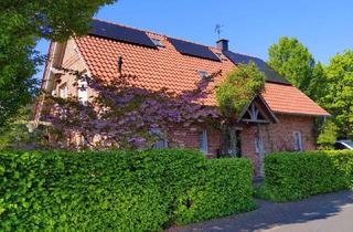 Einfamilienhaus kaufen in 47626 Kevelaer, Energieeffizientes Einfamilienhaus mit Kamin, PV, Solar & Traumgarten in schöner Lage Winnekendonk