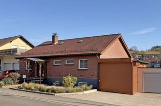 Haus kaufen in 69242 Mühlhausen, Freistehendes EFH mit Wintergarten, großem Garten und Doppelgarage in Mühlhausen-Tairnbach