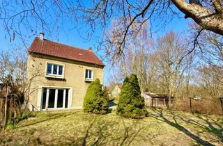 Einfamilienhaus kaufen in Rauener Str. 1a, 15517 Fürstenwalde, Einfamilienhaus mit Potenzial - großem Garten, Garage und Nebengelass