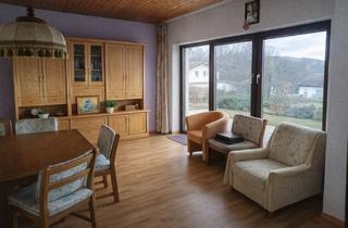 Haus kaufen in 94513 Schönberg, Großzügiges Wohnhaus mit traumhaftem Ausblick und vielseitigem Nutzungspotenzial (ehem. Pension)