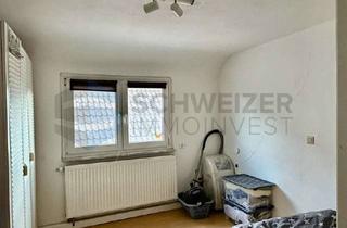 Doppelhaushälfte kaufen in 74321 Bietigheim-Bissingen, Renovierungsbedürftige Doppelhaushälfte mit zwei Wohneinheiten und Garage in Metterzimmern