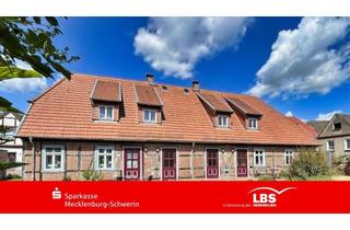 Mehrfamilienhaus kaufen in 19306 Neustadt-Glewe, Mehrfamilienhaus in Zentrumslage