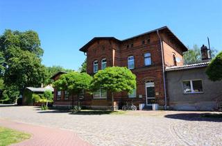 Mehrfamilienhaus kaufen in Am Bahnhof, 39435 Wolmirsleben, Teilweise bewohntes Mehrfamilienhaus mit Grundstück Wolmirsleben zu verkaufen