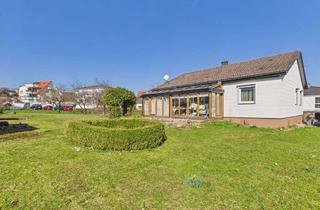 Einfamilienhaus kaufen in 78628 Rottweil, Rottweil-Hausen: Einfamilienhaus mit Potential auf großem Grundstück