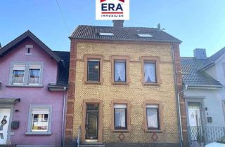 Haus kaufen in 66352 Großrosseln, EIN-, BIS ZWEIFAMILIENHAUS, MEHRGENERATIONENHAUS MIT GARAGE IN GROSSROSSELN