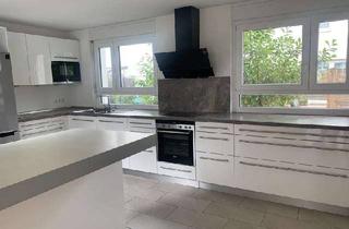 Haus mieten in 71032 Böblingen, Modern Duplex House with beautiful kitchen, yard and garage