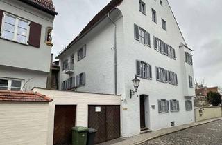 Anlageobjekt in Mittleres Pfaffengässchen 23, 86152 Innenstadt, Einzeldenkmal - Mehrfamilienhaus in Augsburgs Innenstadt, Dachbodenausbau möglich