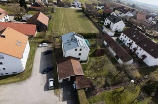 Grundstück zu kaufen in Lehenackerweg, 93053 Oberisling-Graß, Attraktives Baugrundstück für MFH in Regensburg-Leoprechting mit Bestand