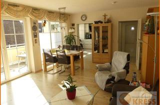Wohnung kaufen in 36381 Schlüchtern, Moderne, zentrale, komfortable 3-Zimmer ETW 1.OG, Balkon, neuwertiger EBK und 3 PKW-Stellplätzen