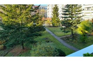 Wohnung kaufen in 14480 Drewitz, Ruhige 2-Zimmer-Wohnung mit Balkon ins Grüne – bezugsfrei in Potsdam-Drewitz (von Privat)