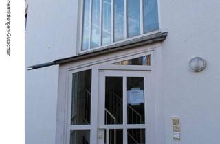 Wohnung kaufen in 97204 Höchberg, Vermietete 2-Zimmer Wohnung mit Terrasse, Gartenanteil, Außenstellplatz in ruhiger Lage in Höchberg