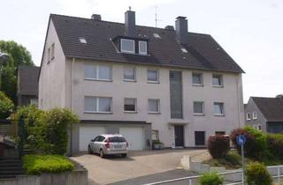 Wohnung mieten in Hellweg 16, 45276 Steele, Großzügige DG-Wohnung mit Garage inkl. Wallbox