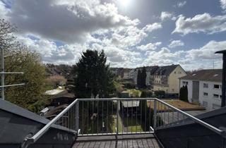 Wohnung mieten in 45359 Frintrop, Großzügige und Helle 4-Raum-Dachgeschosswohnung mit Balkon