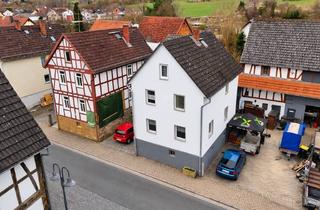 Einfamilienhaus kaufen in 35460 Staufenberg, SOMMERPREIS! EFH mit separatem Einliegerbereich in Staufenberg.