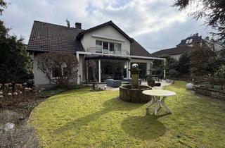 Einfamilienhaus kaufen in 58332 Schwelm, Freistehendes Einfamilienhaus mit Einliegerpotenzial, großem Grundstück & 4 Garagen in Schwelm