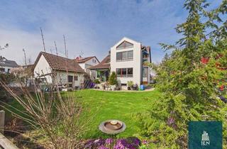 Haus kaufen in 71735 Eberdingen, MEHRGENERATIONENHAUS - Großes Zweifamilienhaus mit wunderschönem Garten in Hochdorf